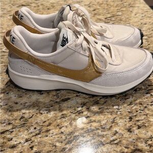 Nike Women's Beige and Gold Sneakers